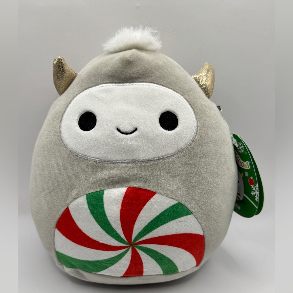 Squishmallows Christmas Squad, Nissa the Peppermint Yeti, 8 inch, NWT